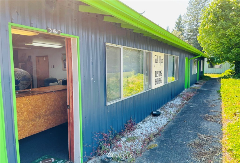 61 12th, Blaine, Washington 98231, ,Commercial Sale,For Sale,12th,NWM1861126