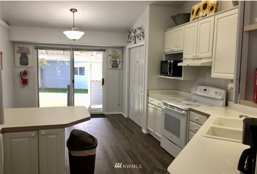330 10th, Ephrata, Washington 98823, 6 Bedrooms Bedrooms, ,3 BathroomsBathrooms,Residential,For Sale,Barclay Addition,10th,NWM1860851