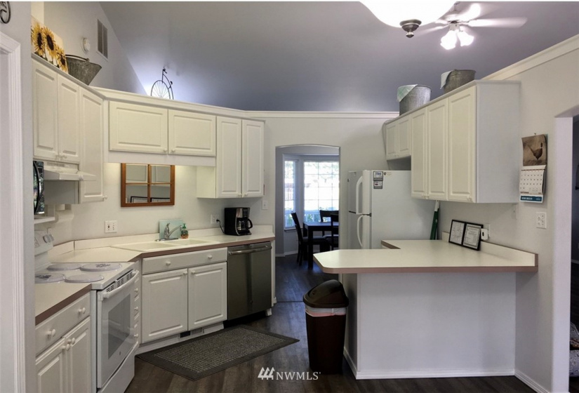 330 10th, Ephrata, Washington 98823, 6 Bedrooms Bedrooms, ,3 BathroomsBathrooms,Residential,For Sale,Barclay Addition,10th,NWM1860851