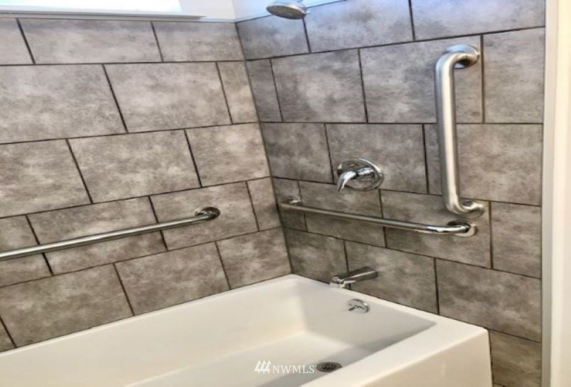 330 10th, Ephrata, Washington 98823, 6 Bedrooms Bedrooms, ,3 BathroomsBathrooms,Residential,For Sale,Barclay Addition,10th,NWM1860851