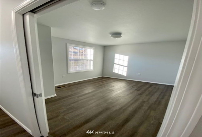 330 10th, Ephrata, Washington 98823, 6 Bedrooms Bedrooms, ,3 BathroomsBathrooms,Residential,For Sale,Barclay Addition,10th,NWM1860851