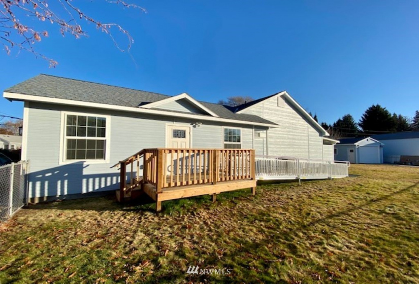 330 10th, Ephrata, Washington 98823, 6 Bedrooms Bedrooms, ,3 BathroomsBathrooms,Residential,For Sale,Barclay Addition,10th,NWM1860851