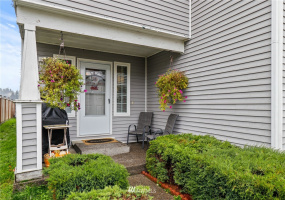 20009 Kuper, Centralia, Washington 98531, 4 Bedrooms Bedrooms, ,3 BathroomsBathrooms,Residential,For Sale,Kuper,NWM1860963