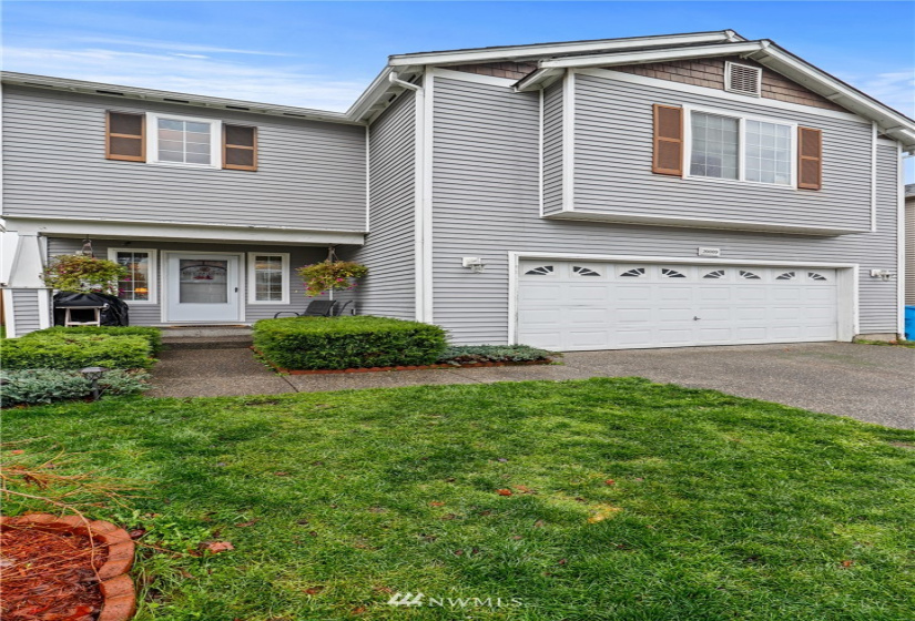 20009 Kuper, Centralia, Washington 98531, 4 Bedrooms Bedrooms, ,3 BathroomsBathrooms,Residential,For Sale,Kuper,NWM1860963
