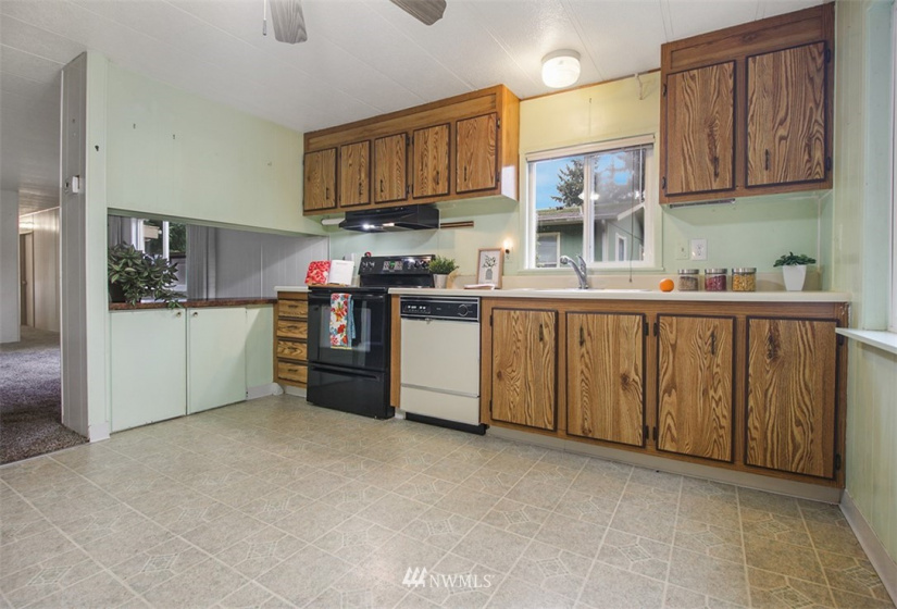 5819 78th, Puyallup, Washington 98371, 2 Bedrooms Bedrooms, ,1 BathroomBathrooms,Manufactured In Park,For Sale,78th,NWM1856714