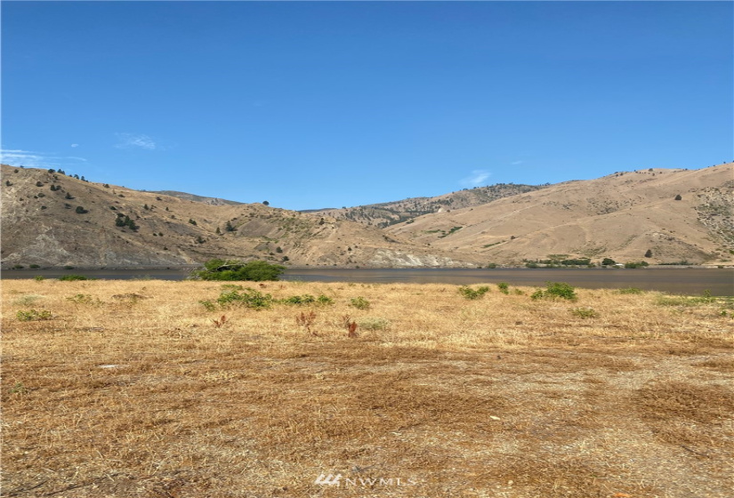 21321 US Highway 97, Orondo, Washington 98843, ,Commercial Sale,For Sale,US Highway 97,NWM1861576