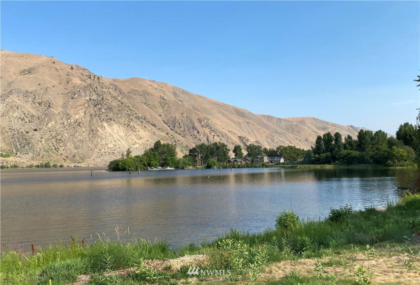 21321 US Highway 97, Orondo, Washington 98843, ,Commercial Sale,For Sale,US Highway 97,NWM1861576
