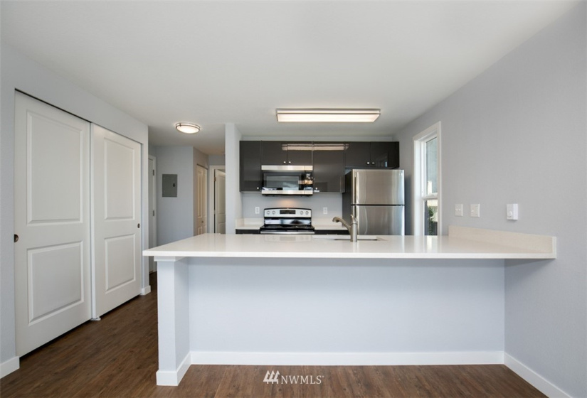 1713 Dexter, Seattle, Washington 98109, ,Residential Income,For Sale,Dexter,NWM1861629