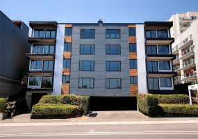 1713 Dexter, Seattle, Washington 98109, ,Residential Income,For Sale,Dexter,NWM1861629