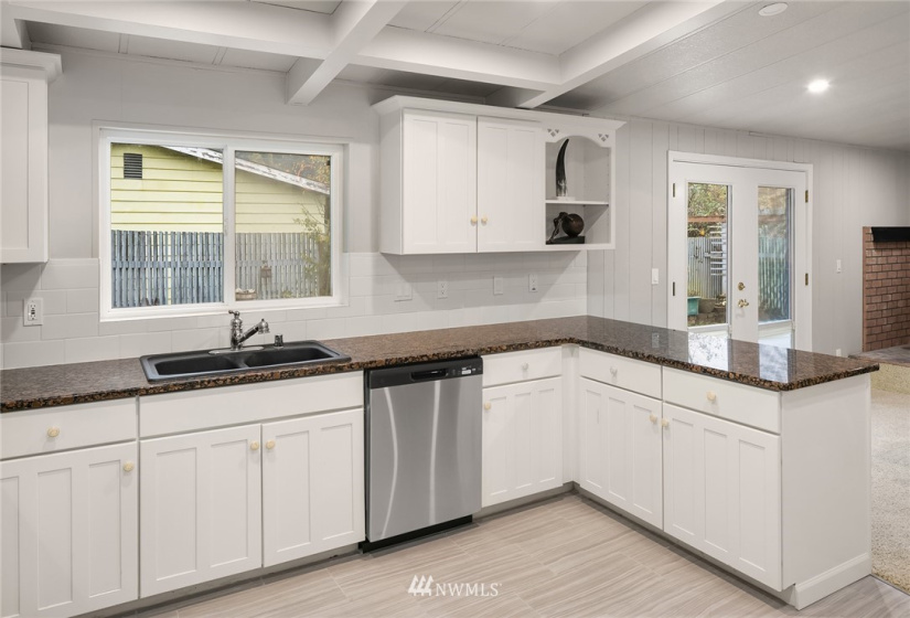 23728 Vista View, Bothell, Washington 98021, 3 Bedrooms Bedrooms, ,1 BathroomBathrooms,Manufactured In Park,For Sale,Vista View,NWM1861463