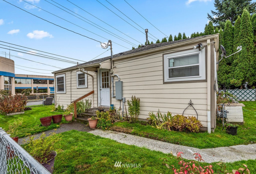 104 Fisher, Kelso, Washington 98626, 2 Bedrooms Bedrooms, ,2 BathroomsBathrooms,Residential,For Sale,Fisher,NWM1861439