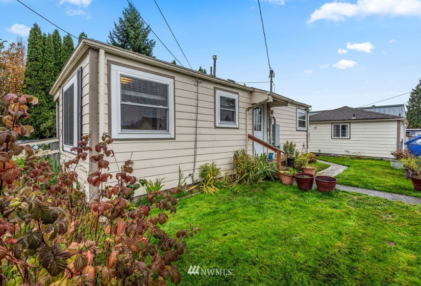 104 Fisher, Kelso, Washington 98626, 2 Bedrooms Bedrooms, ,2 BathroomsBathrooms,Residential,For Sale,Fisher,NWM1861439