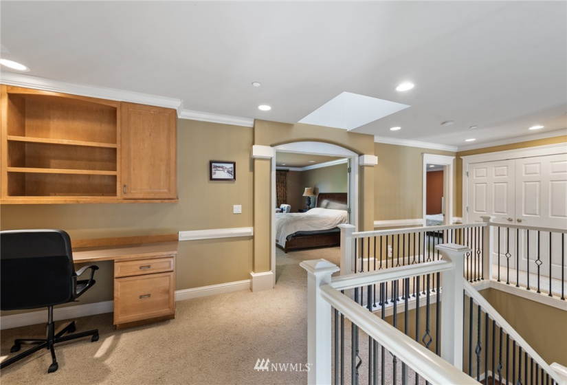 9410 24th, Clyde Hill, Washington 98004, 4 Bedrooms Bedrooms, ,2 BathroomsBathrooms,Residential Lease,For Rent,24th,NWM1861388