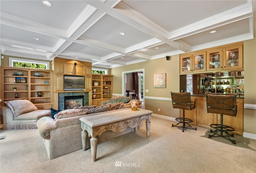 9410 24th, Clyde Hill, Washington 98004, 4 Bedrooms Bedrooms, ,2 BathroomsBathrooms,Residential Lease,For Rent,24th,NWM1861388