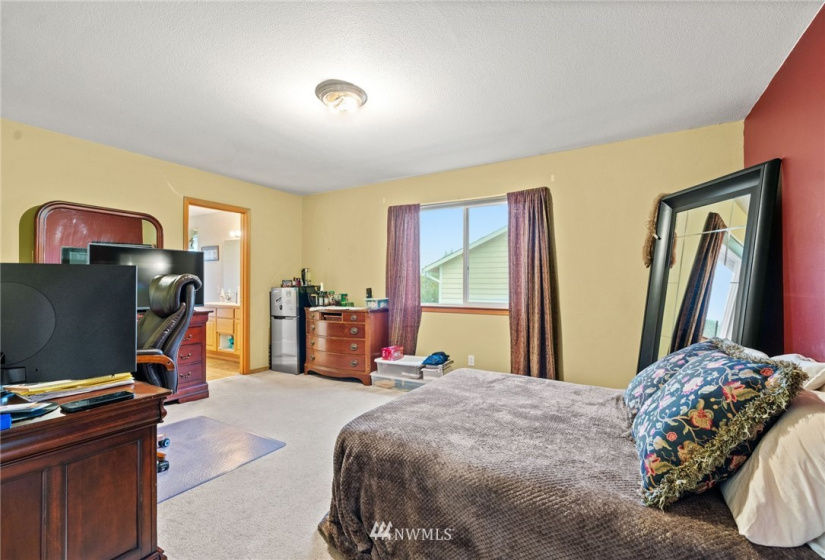 10007 31st, Everett, Washington 98208, 4 Bedrooms Bedrooms, ,2 BathroomsBathrooms,Residential,For Sale,31st,NWM1861757
