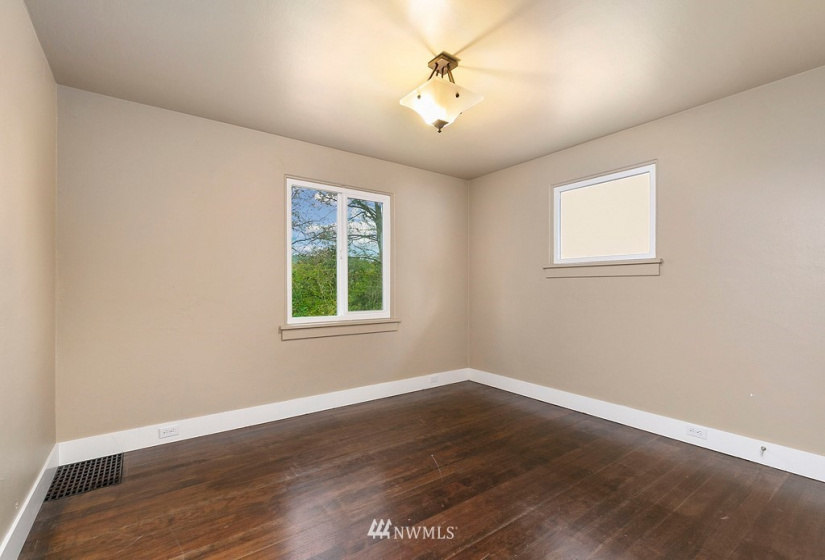14044 Woodinville-Redmond, Redmond, Washington 98052, 2 Bedrooms Bedrooms, ,1 BathroomBathrooms,Residential,For Sale,Woodinville-Redmond,NWM1860690