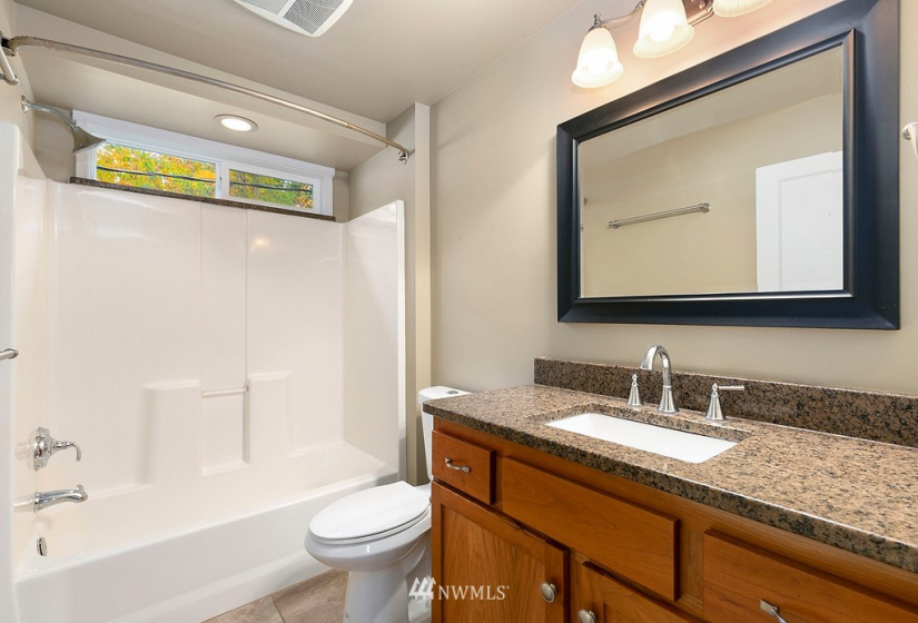 14044 Woodinville-Redmond, Redmond, Washington 98052, 2 Bedrooms Bedrooms, ,1 BathroomBathrooms,Residential,For Sale,Woodinville-Redmond,NWM1860690
