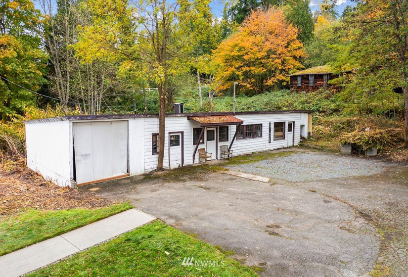 14044 Woodinville-Redmond, Redmond, Washington 98052, 2 Bedrooms Bedrooms, ,1 BathroomBathrooms,Residential,For Sale,Woodinville-Redmond,NWM1860690