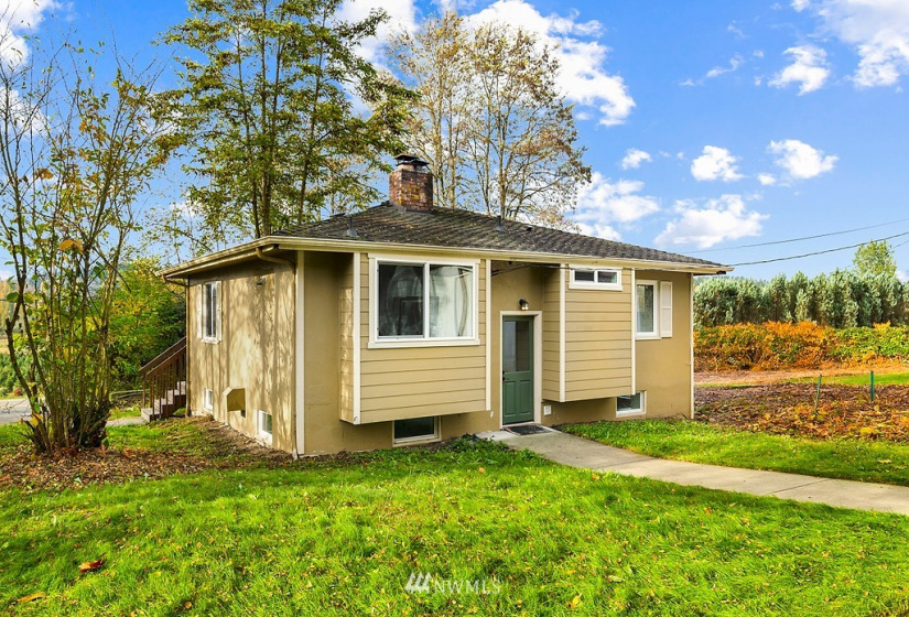 14044 Woodinville-Redmond, Redmond, Washington 98052, 2 Bedrooms Bedrooms, ,1 BathroomBathrooms,Residential,For Sale,Woodinville-Redmond,NWM1860690