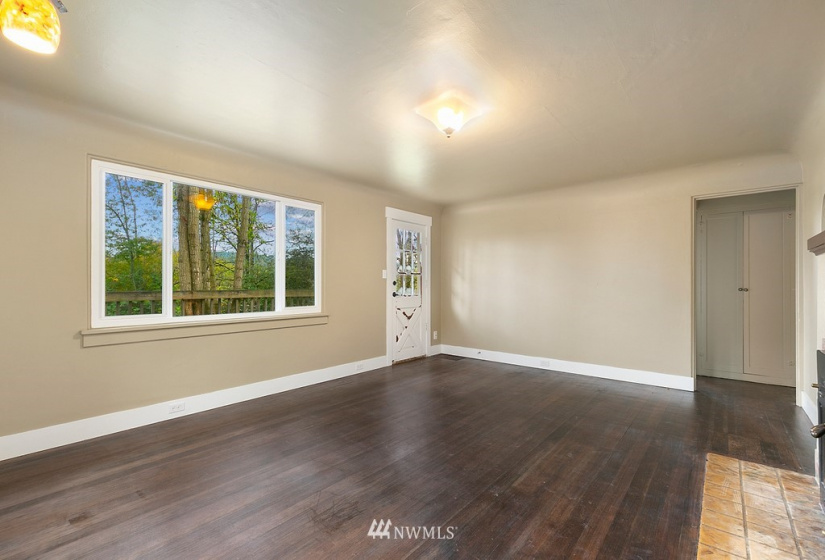 14044 Woodinville-Redmond, Redmond, Washington 98052, 2 Bedrooms Bedrooms, ,1 BathroomBathrooms,Residential,For Sale,Woodinville-Redmond,NWM1860690