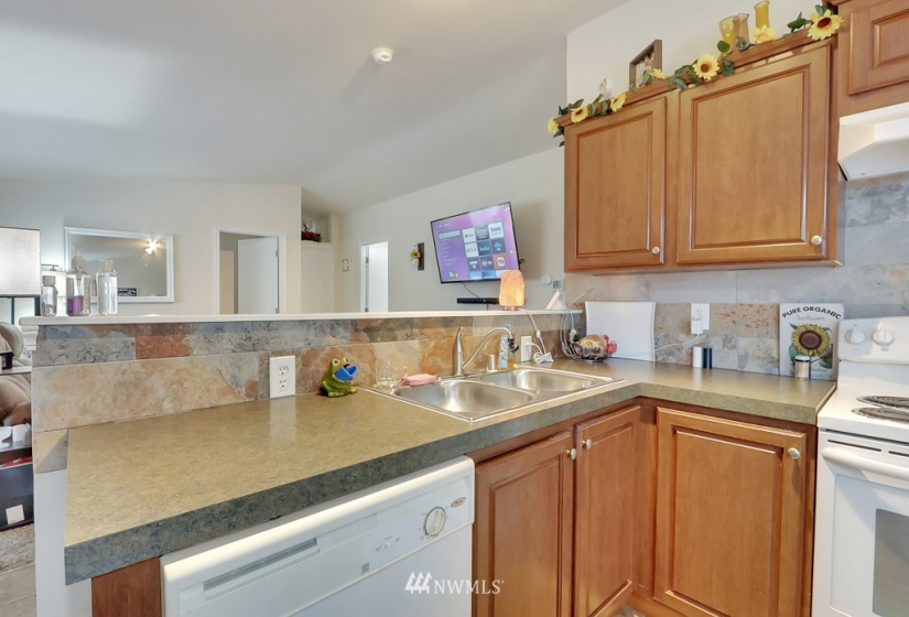 8507 144th, Puyallup, Washington 98372, 2 Bedrooms Bedrooms, ,1 BathroomBathrooms,Manufactured In Park,For Sale,144th,NWM1861888