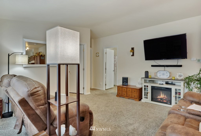 8507 144th, Puyallup, Washington 98372, 2 Bedrooms Bedrooms, ,1 BathroomBathrooms,Manufactured In Park,For Sale,144th,NWM1861888