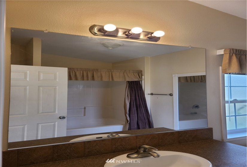 70 Freedom, Shelton, Washington 98584, 3 Bedrooms Bedrooms, ,2 BathroomsBathrooms,Residential,For Sale,Freedom,NWM1860471