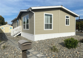 104 194th, Spanaway, Washington 98387, 3 Bedrooms Bedrooms, ,2 BathroomsBathrooms,Manufactured In Park,For Sale,194th,NWM1861139