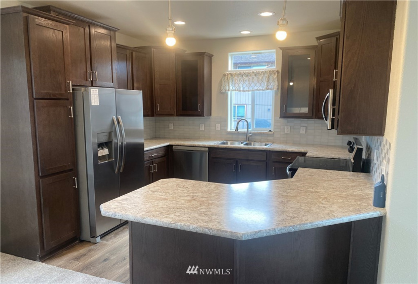 104 194th, Spanaway, Washington 98387, 3 Bedrooms Bedrooms, ,2 BathroomsBathrooms,Manufactured In Park,For Sale,194th,NWM1861139