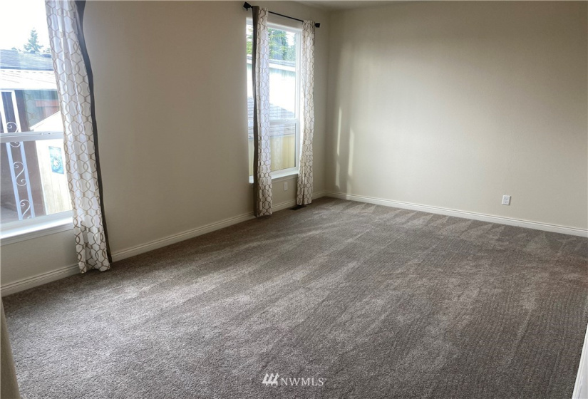 104 194th, Spanaway, Washington 98387, 3 Bedrooms Bedrooms, ,2 BathroomsBathrooms,Manufactured In Park,For Sale,194th,NWM1861139