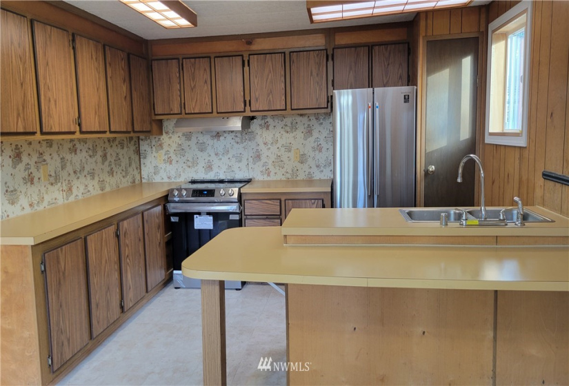 905 Middle, Tumwater, Washington 98501, 5 Bedrooms Bedrooms, ,1 BathroomBathrooms,Residential,For Sale,Southglen,Middle,NWM1854065