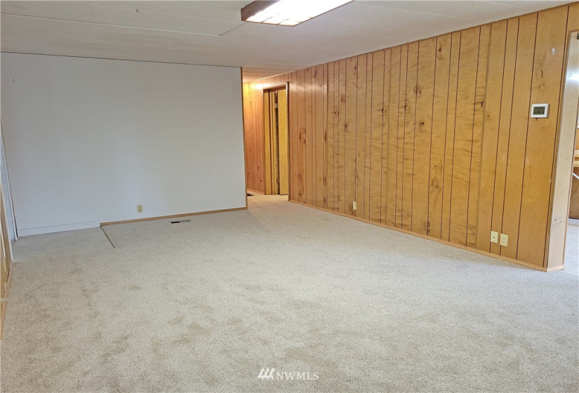 905 Middle, Tumwater, Washington 98501, 5 Bedrooms Bedrooms, ,1 BathroomBathrooms,Residential,For Sale,Southglen,Middle,NWM1854065