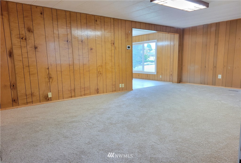 905 Middle, Tumwater, Washington 98501, 5 Bedrooms Bedrooms, ,1 BathroomBathrooms,Residential,For Sale,Southglen,Middle,NWM1854065