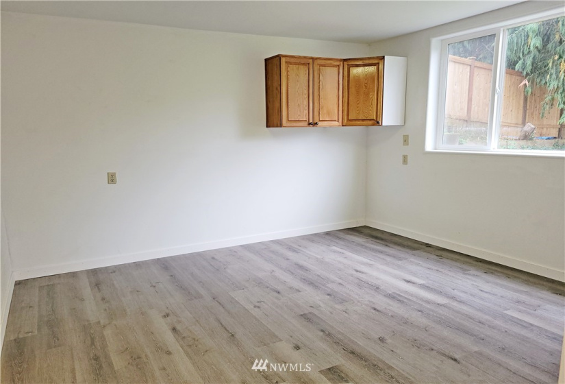 905 Middle, Tumwater, Washington 98501, 5 Bedrooms Bedrooms, ,1 BathroomBathrooms,Residential,For Sale,Southglen,Middle,NWM1854065