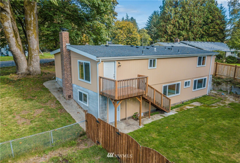 905 Middle, Tumwater, Washington 98501, 5 Bedrooms Bedrooms, ,1 BathroomBathrooms,Residential,For Sale,Southglen,Middle,NWM1854065