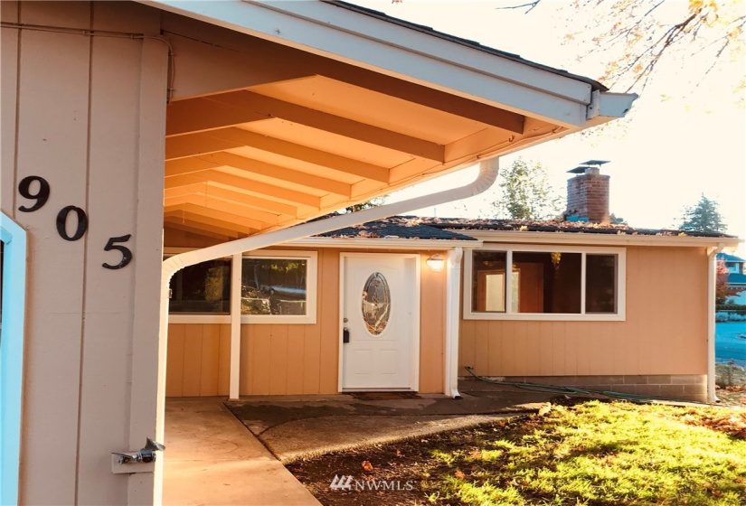 905 Middle, Tumwater, Washington 98501, 5 Bedrooms Bedrooms, ,1 BathroomBathrooms,Residential,For Sale,Southglen,Middle,NWM1854065