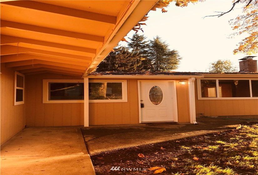 905 Middle, Tumwater, Washington 98501, 5 Bedrooms Bedrooms, ,1 BathroomBathrooms,Residential,For Sale,Southglen,Middle,NWM1854065