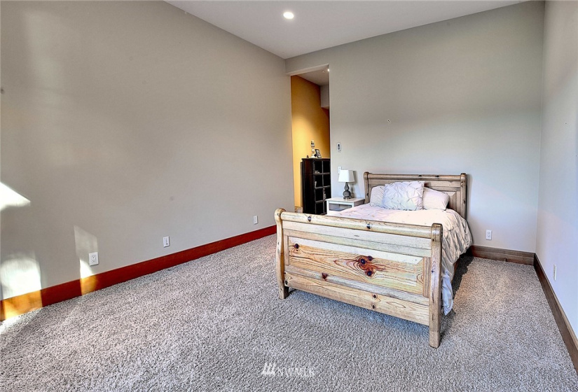 8406 Goodman, Gig Harbor, Washington 98332, 3 Bedrooms Bedrooms, ,Residential,For Sale,Goodman,NWM1840468