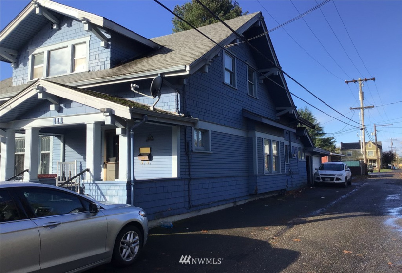 111 Oak, Centralia, Washington 98531, 4 Bedrooms Bedrooms, ,2 BathroomsBathrooms,Residential,For Sale,Oak,NWM1862248