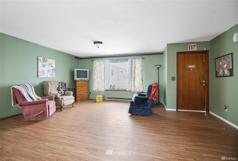 715 Locust, Omak, Washington 98841, ,Residential Income,For Sale,Locust,NWM1860933