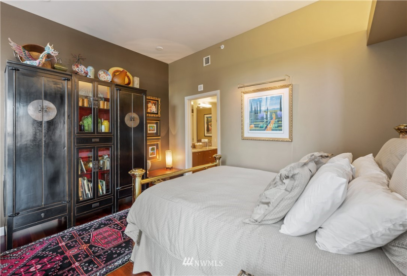 909 5th, Seattle, Washington 98164, 1 Bedroom Bedrooms, ,1 BathroomBathrooms,Residential Lease,For Rent,5th & Madison,5th,NWM1862322