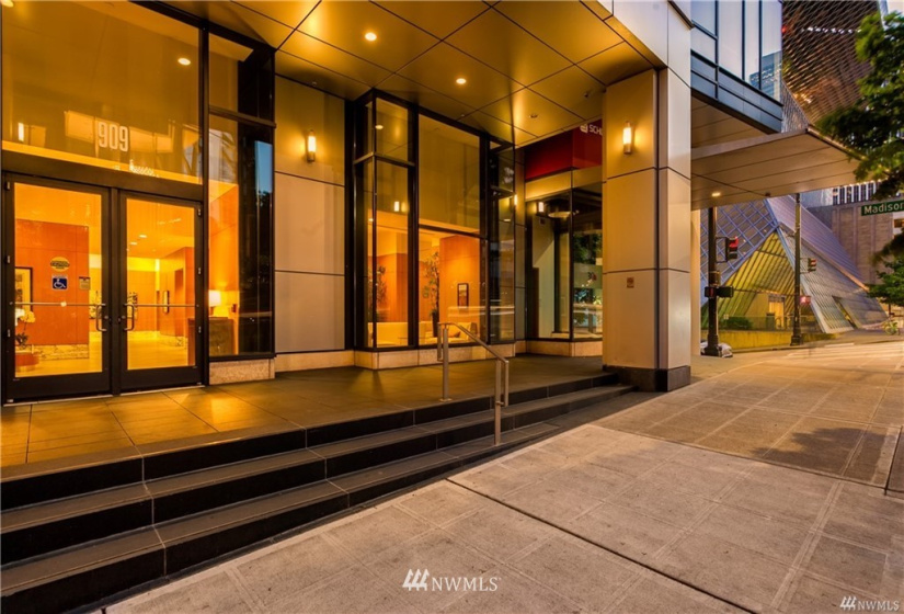 909 5th, Seattle, Washington 98164, 1 Bedroom Bedrooms, ,1 BathroomBathrooms,Residential Lease,For Rent,5th & Madison,5th,NWM1862322