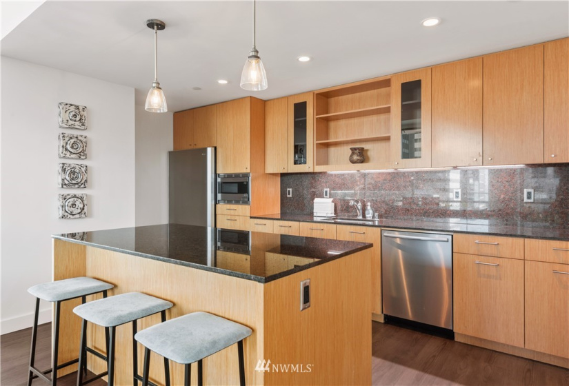 909 5th, Seattle, Washington 98164, 1 Bedroom Bedrooms, ,1 BathroomBathrooms,Residential Lease,For Rent,5th & Madison,5th,NWM1862322