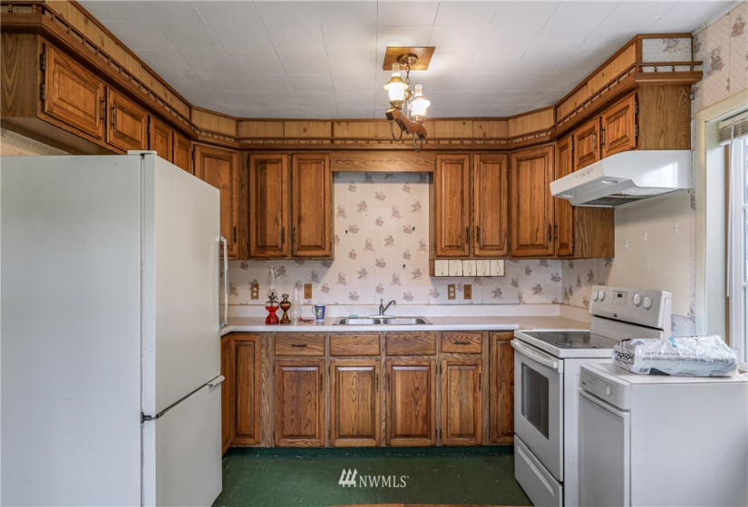 4086 Valley, Deming, Washington 98244, 3 Bedrooms Bedrooms, ,1 BathroomBathrooms,Residential,For Sale,Valley,NWM1862297