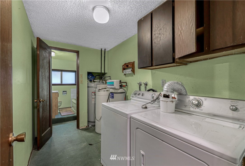 4086 Valley, Deming, Washington 98244, 3 Bedrooms Bedrooms, ,1 BathroomBathrooms,Residential,For Sale,Valley,NWM1862297