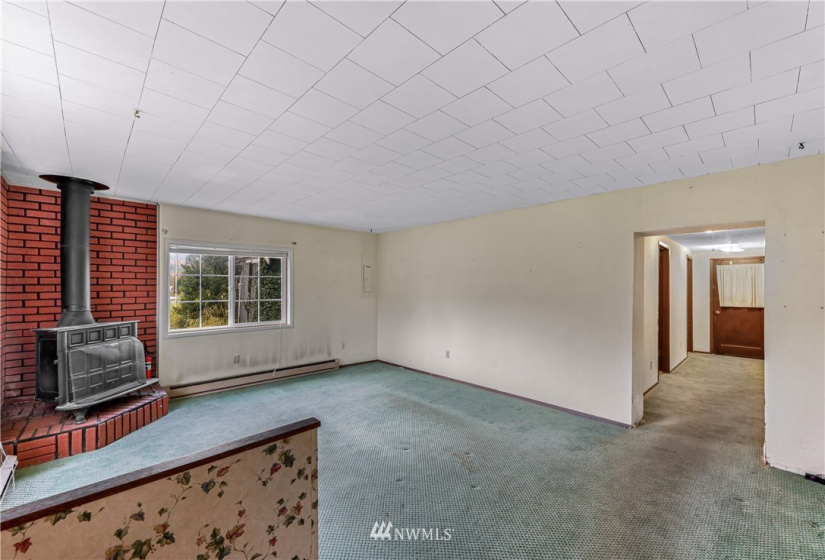 4086 Valley, Deming, Washington 98244, 3 Bedrooms Bedrooms, ,1 BathroomBathrooms,Residential,For Sale,Valley,NWM1862297