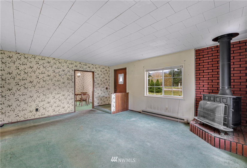 4086 Valley, Deming, Washington 98244, 3 Bedrooms Bedrooms, ,1 BathroomBathrooms,Residential,For Sale,Valley,NWM1862297
