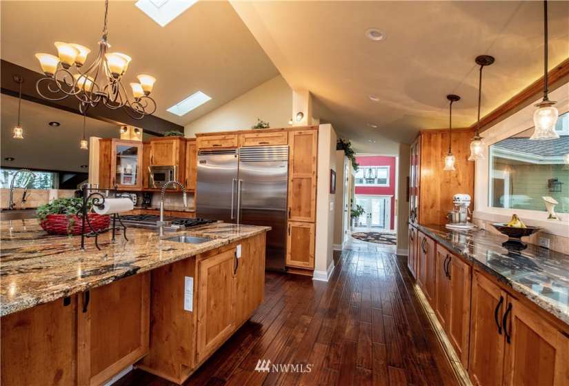 46825 290th, Enumclaw, Washington 98022, 5 Bedrooms Bedrooms, ,3 BathroomsBathrooms,Residential,For Sale,290th,NWM1861022