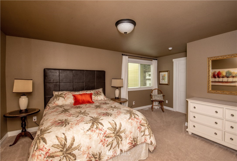 46825 290th, Enumclaw, Washington 98022, 5 Bedrooms Bedrooms, ,3 BathroomsBathrooms,Residential,For Sale,290th,NWM1861022
