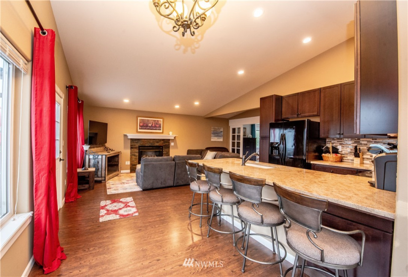 46825 290th, Enumclaw, Washington 98022, 5 Bedrooms Bedrooms, ,3 BathroomsBathrooms,Residential,For Sale,290th,NWM1861022